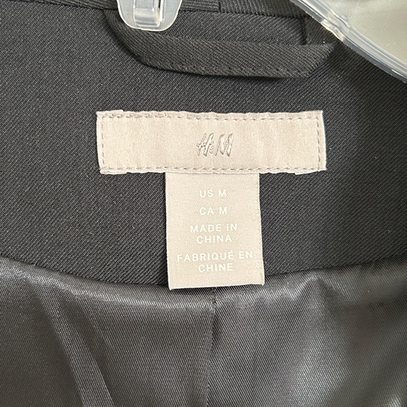 H&M Blazer - Picture 3 of 4
